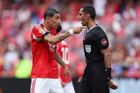 الظهور الثاني.. طاقم قطري يدير مباراة فلامنجو ولوس أنجلوس بالمونديال